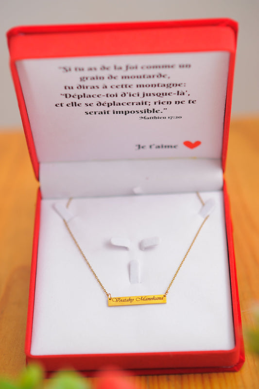 Personalized necklace box