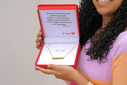 Personalized necklace box