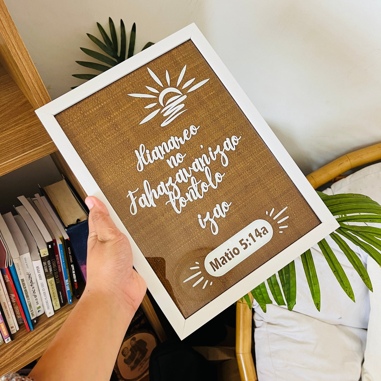 Wall decorative frame