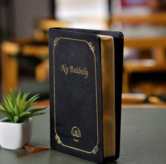 Malagasy Protestant Bible Gilt-Edged (without personalization)