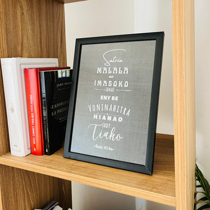 Wall decorative frame